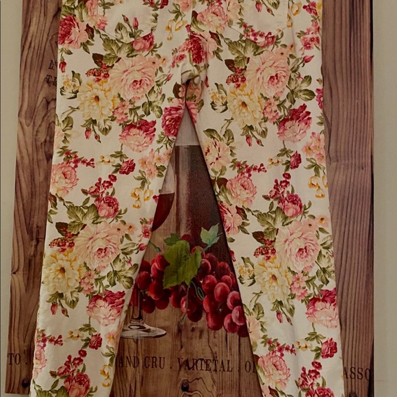 VACAY TIME! - Picture 4 of 5